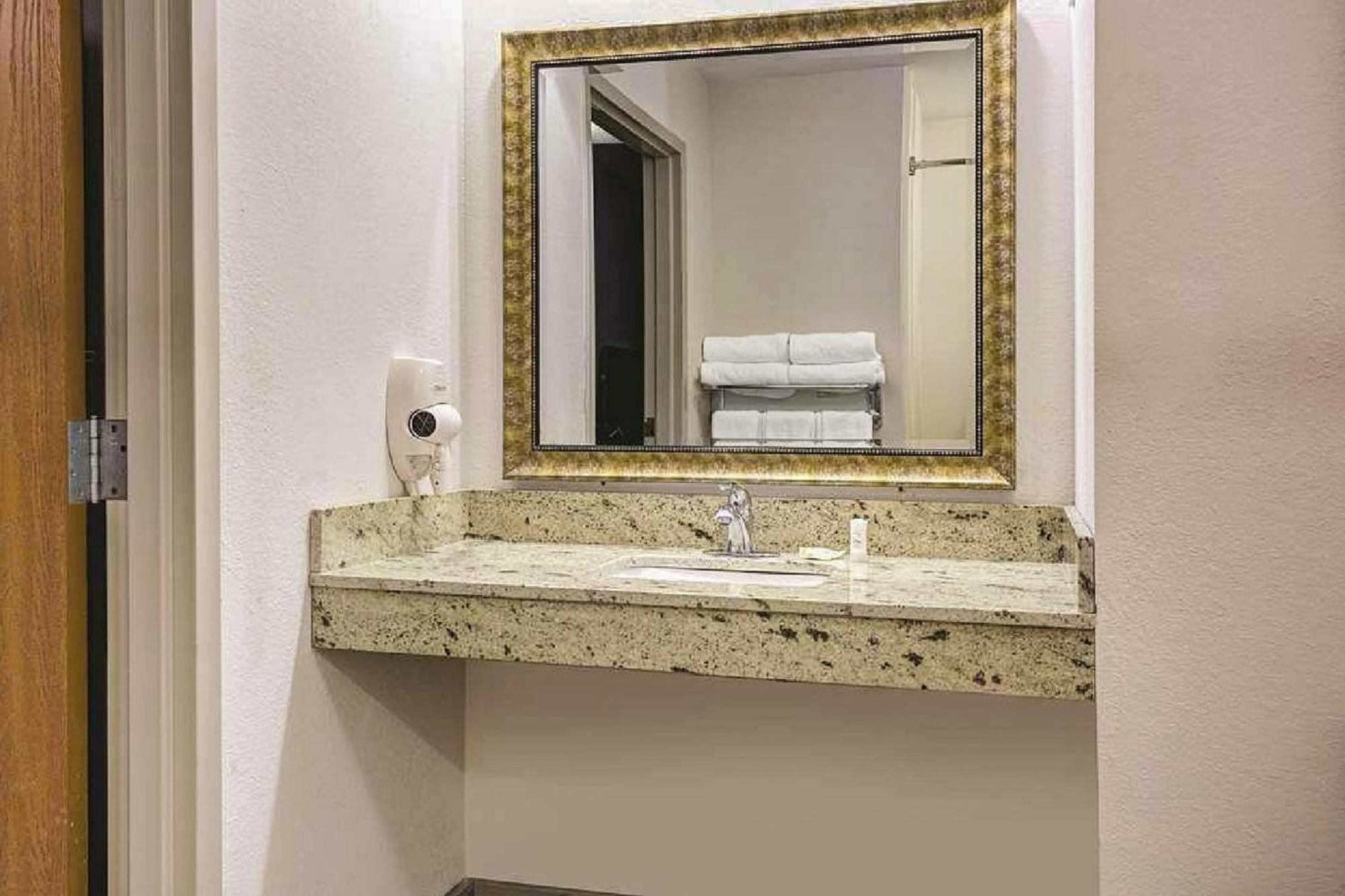 Hotel Oyo Townhouse Jackson - Ridgeland Extérieur photo